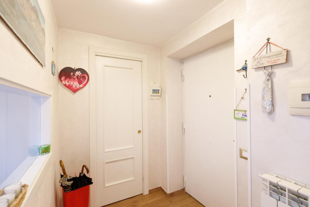 Duomo 77 - In The Heart Of The Historical Center By Elite Villas Neapel Exteriör bild